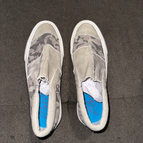 Women’s Blowfish Maddox Shoes - Picture 6 of 10